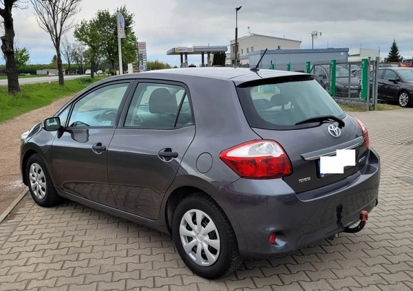 Toyota Auris cena 21990 przebieg: 220000, rok produkcji 2010 z Kutno małe 466